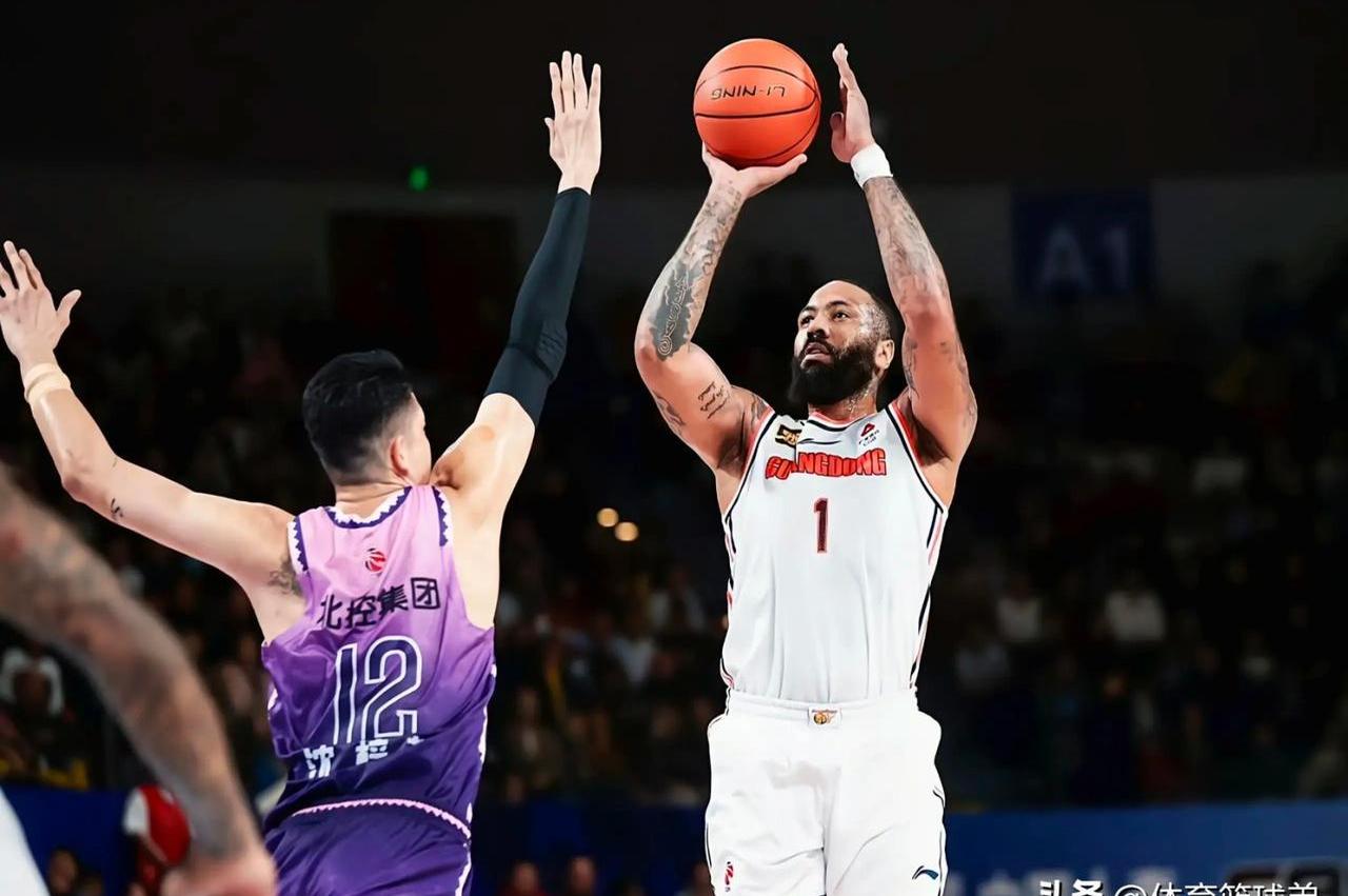 Ming在雄鹿比赛中败北，表现优异引发热议！