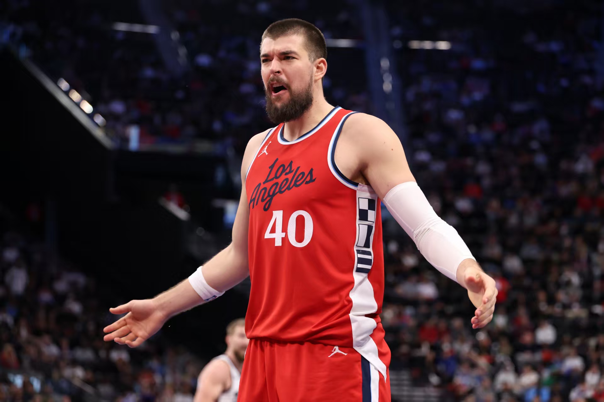 在线视频直播网页版-巴特勒重要时刻领先优势明显，快船带队取胜！-在线视频直播网页版