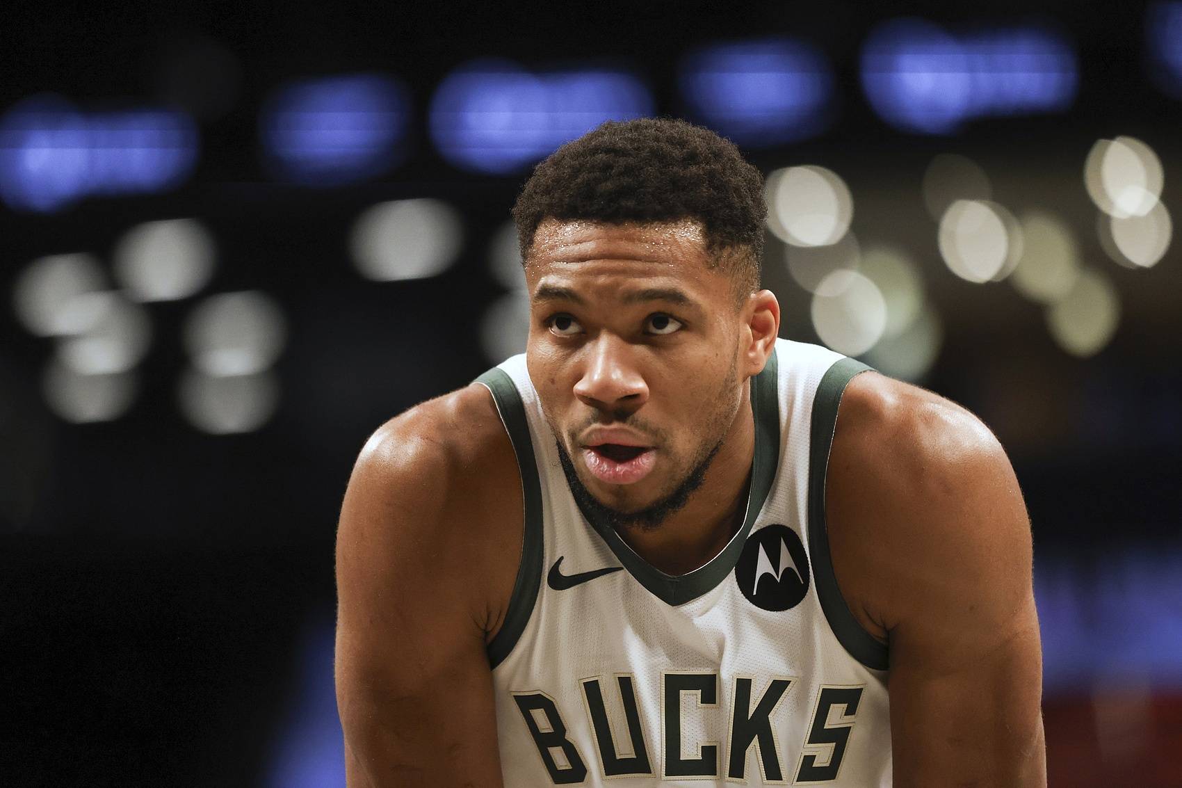 开云-字母哥意外战胜阿森纳，领先优势明显引爆全场！比赛高潮迭起-开云