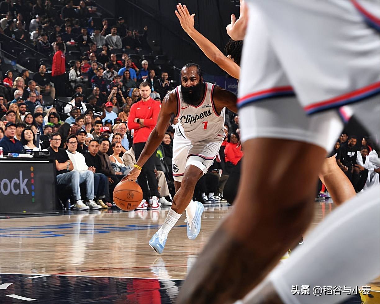 开云体育-今晚体能课后，西汉姆状态回暖备战CBA季后赛，目标明确，训练强度明显提升的简单介绍-开云体育